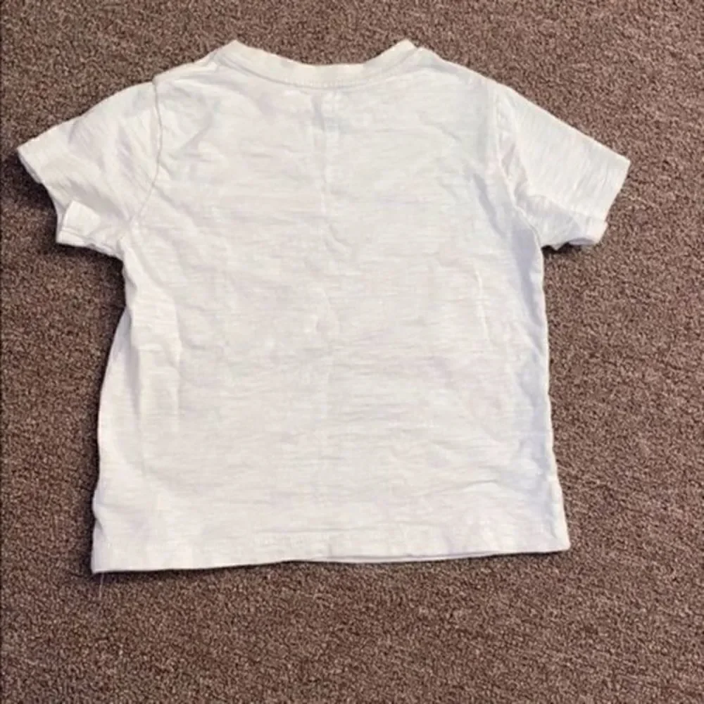 Gap toddler tee size 5T​​